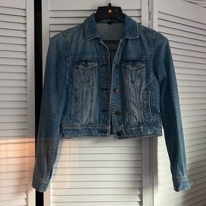 Women’s American Eagle cropped jean jacket
